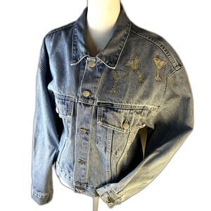 Guess Jean Jacket Wm's Sz Med Lt Blue Cropped Oversize Fit Martini Artwork
